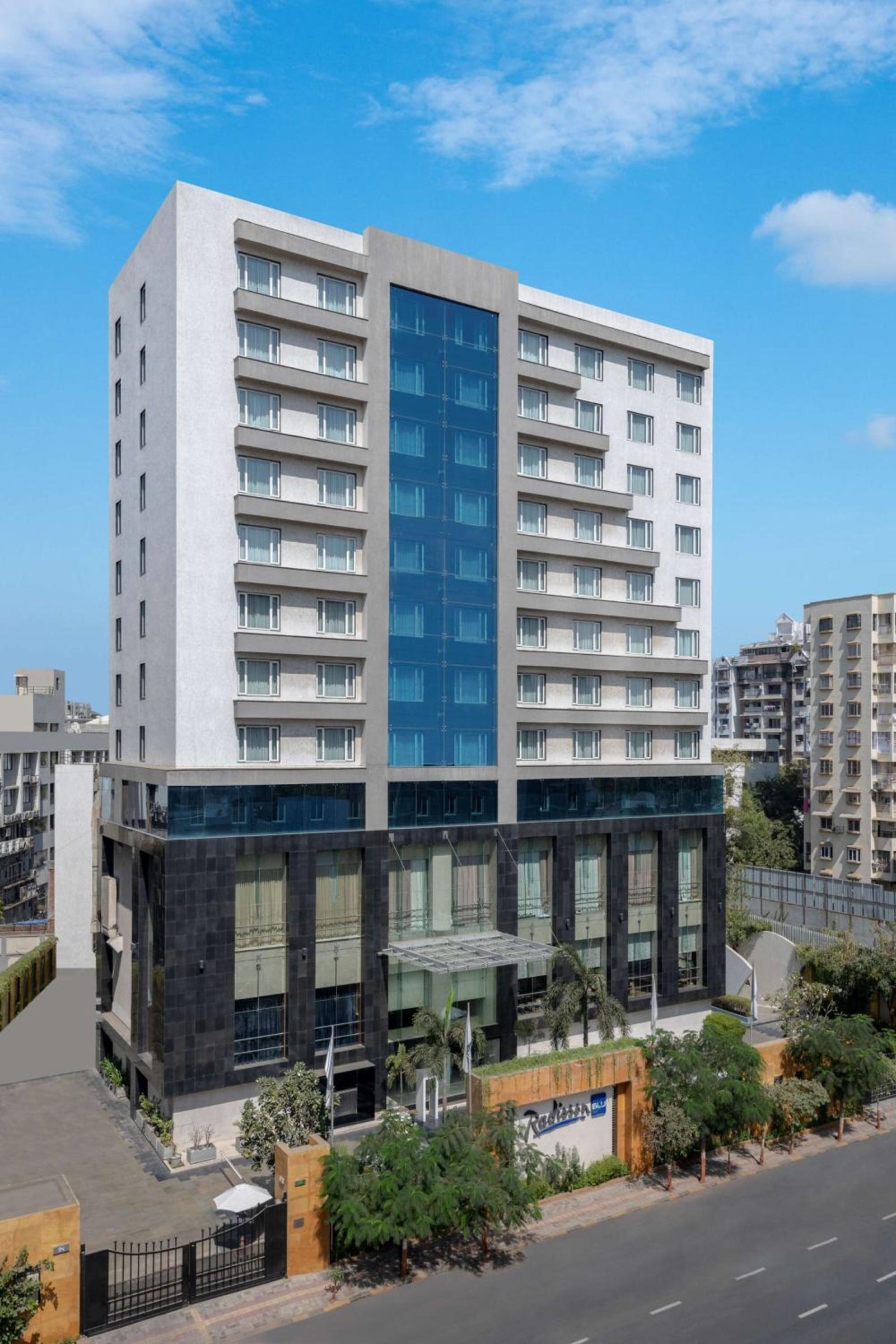 Radisson Blu Hotel Ahmedabad — photo 2