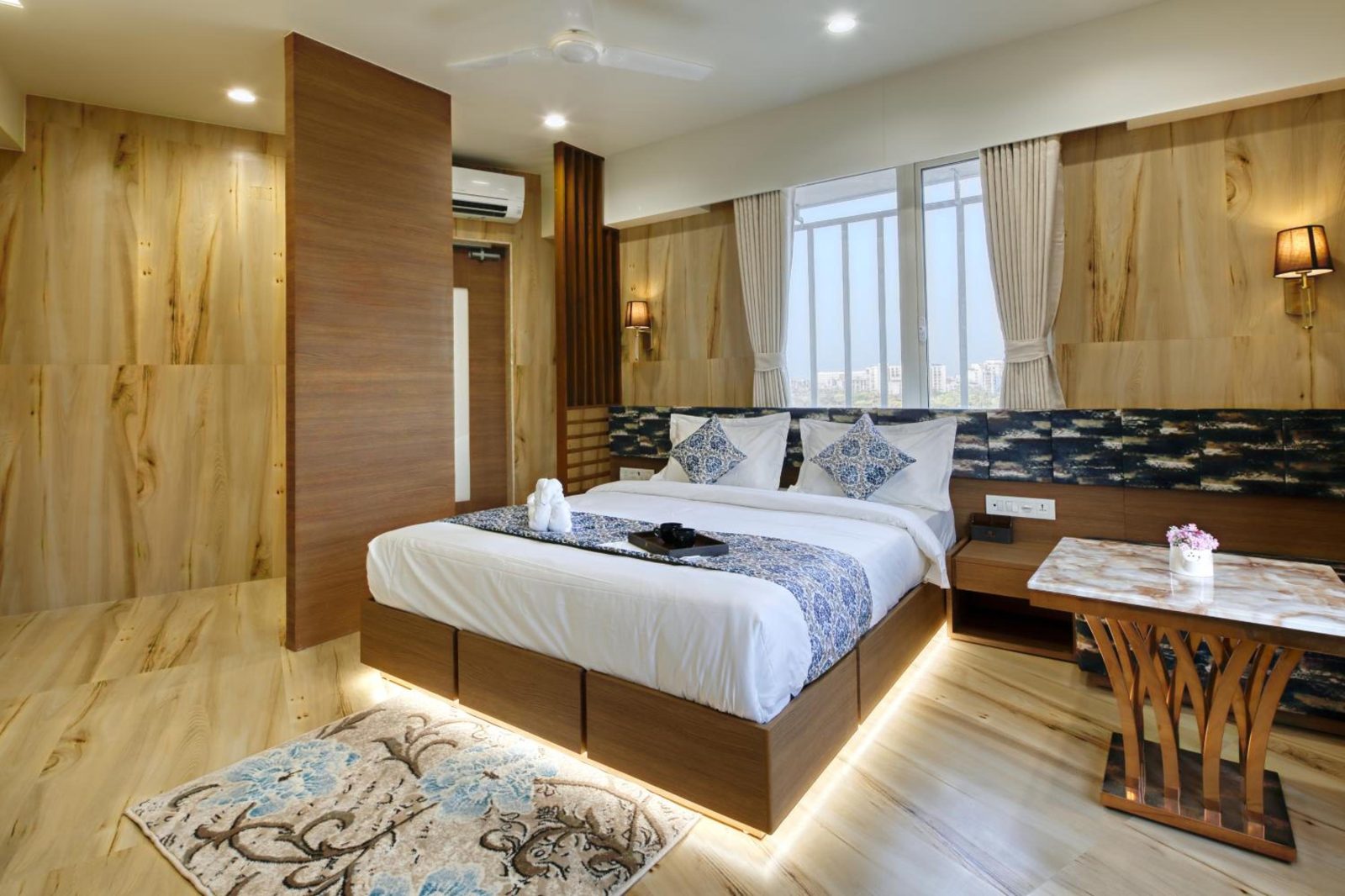 Hotel Elysian Residency — photo 7