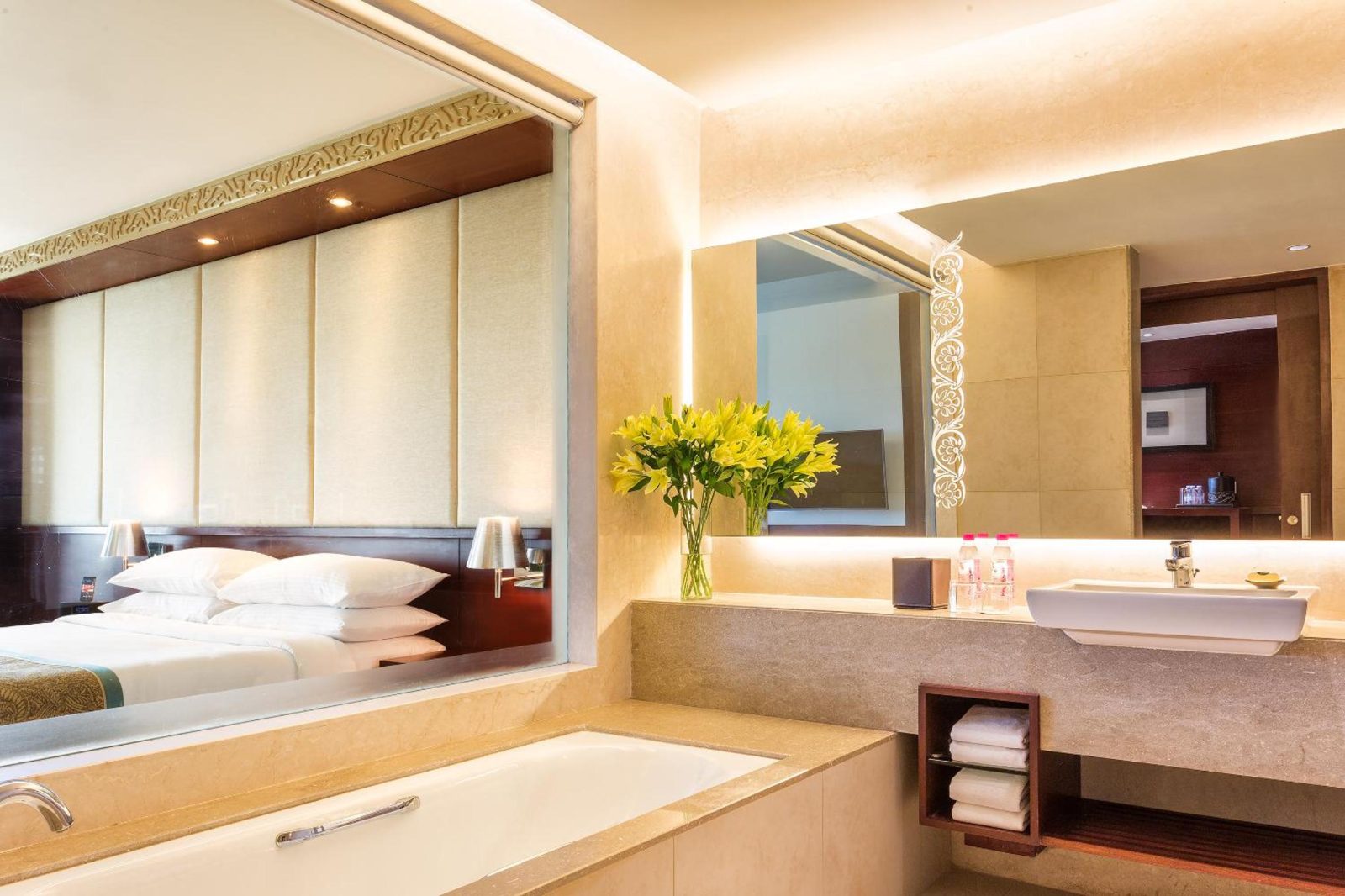 Crowne Plaza Ahmedabad City Centre by IHG — photo 4