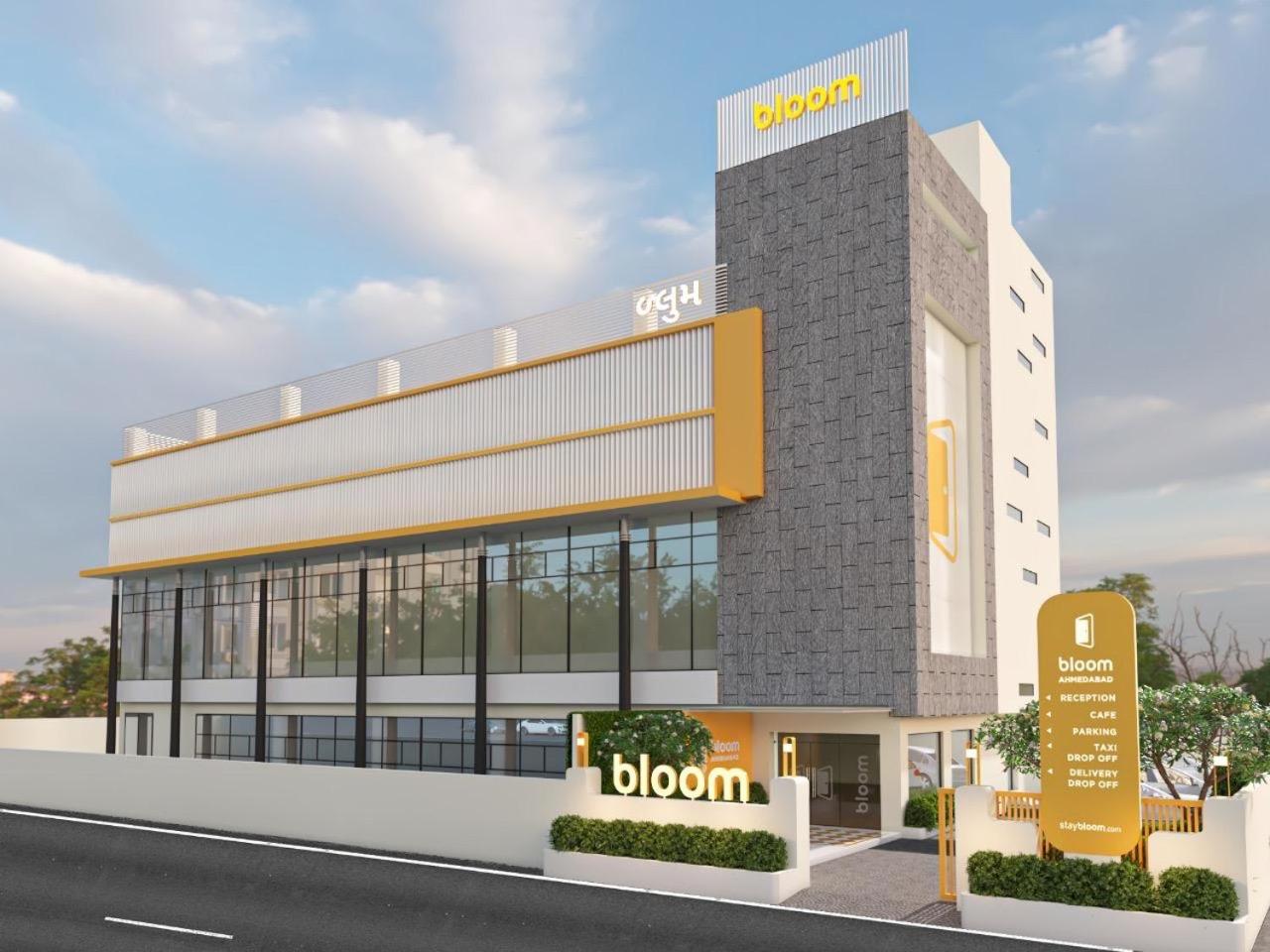 Bloom Hotel - SG Highway — photo 2