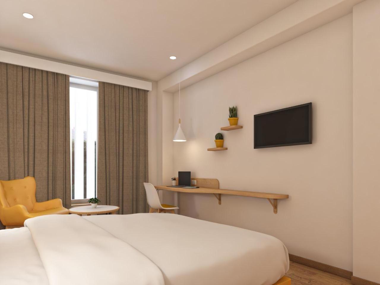 Bloom Hotel - SG Highway — photo 4