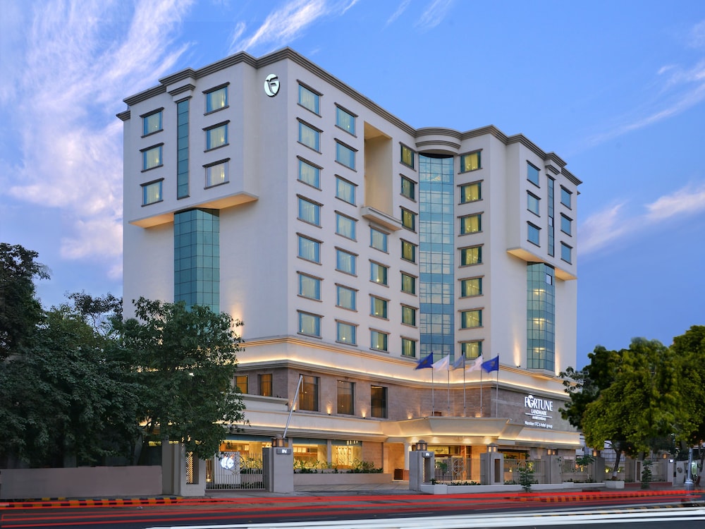 Fortune Landmark, Ahmedabad - Member ITC Hotels' Group — photo 2