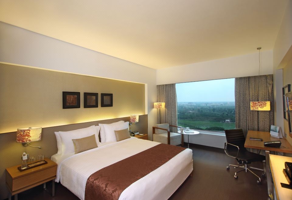 Fortune Select SG Highway, Ahmedabad - Member ITC Hotels' Group